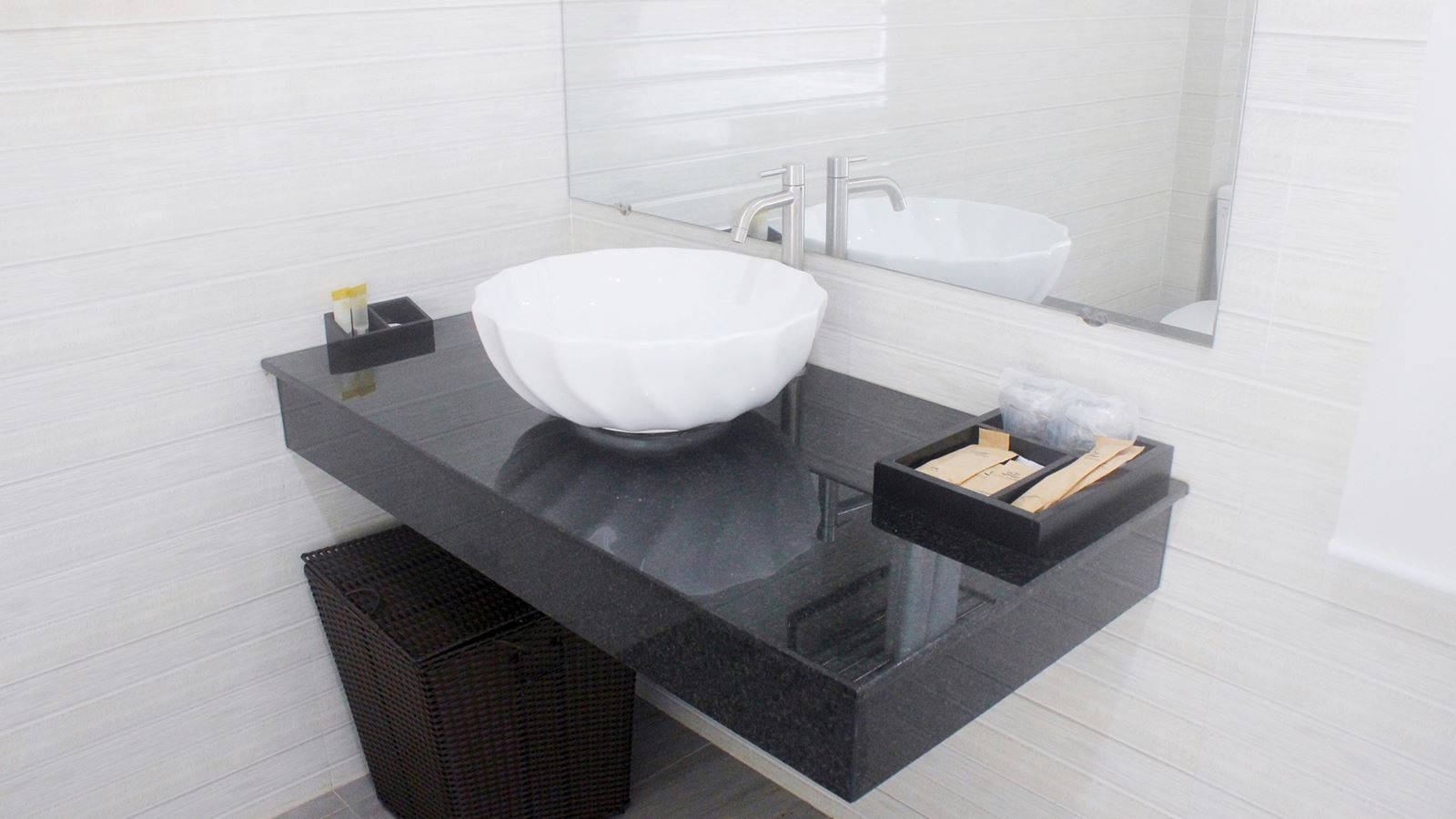 rooms-standard-with-balcony