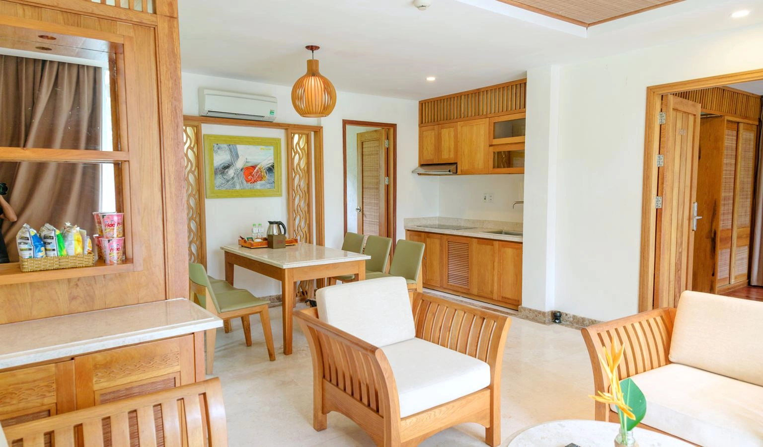 rooms-villa-3-bedrooms-balcony-with-private-pool