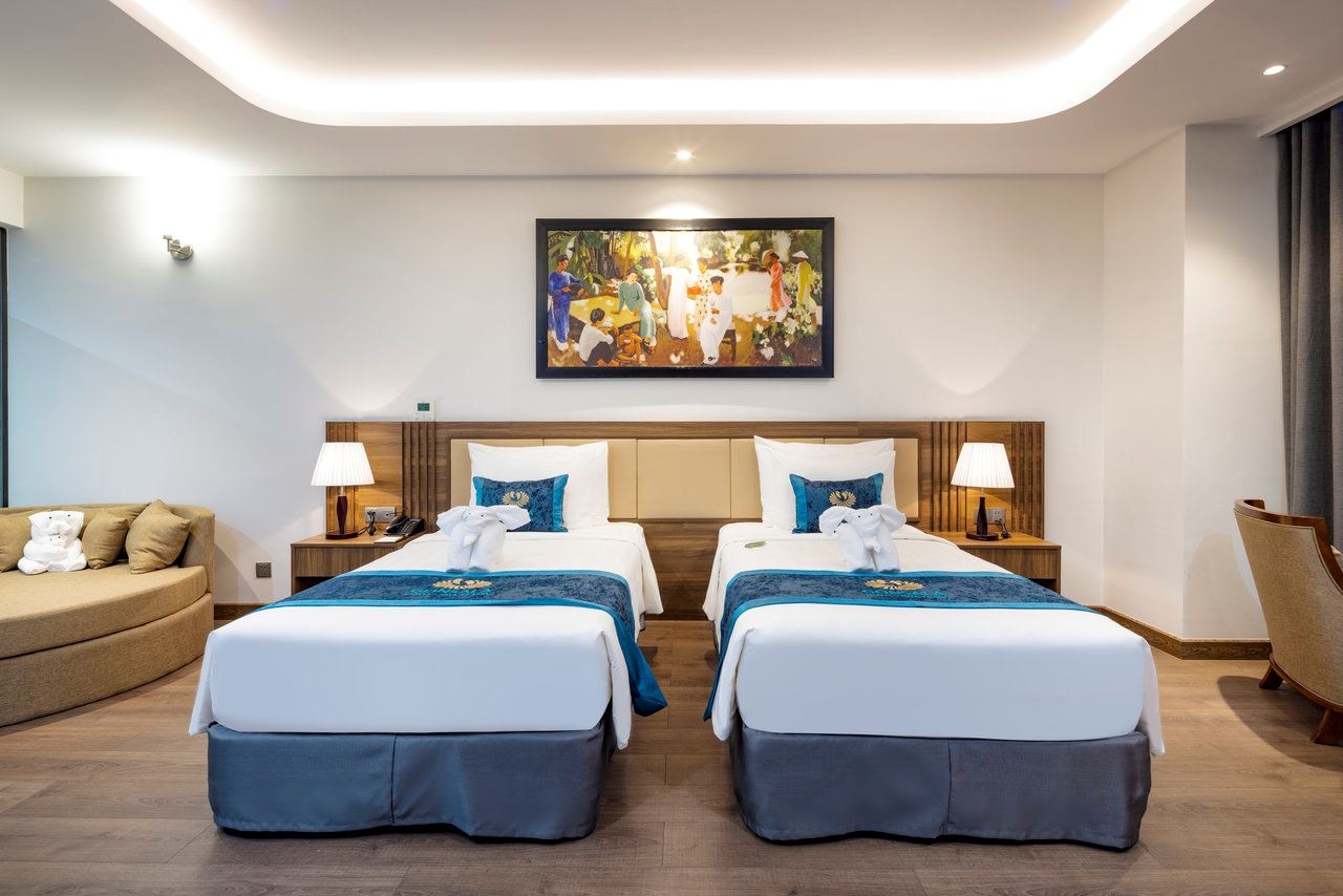 rooms-executive-city-view-with-balcony