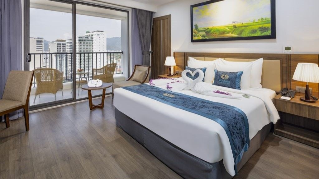 rooms-premier-partial-sea-view-with-balcony