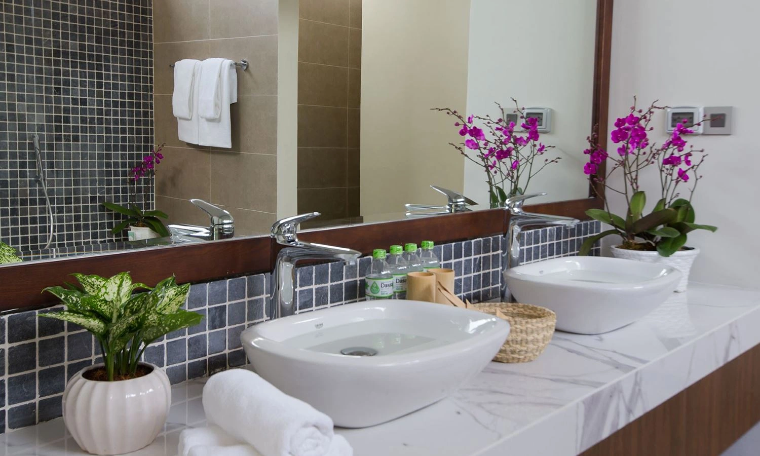 rooms-villa-3-bedrooms-garden-view