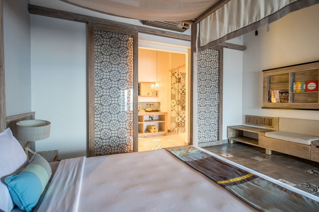 rooms-deluxe-beachfront-bungalow-child-without-extra-bed