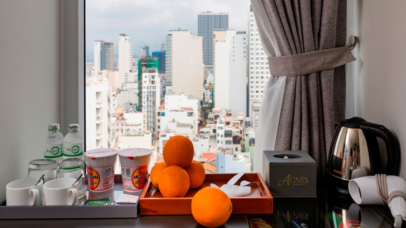 rooms-agnes-triple-city-view-with-balcony