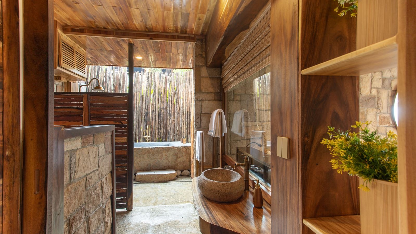 rooms-ocean-bay-beach-bungalow