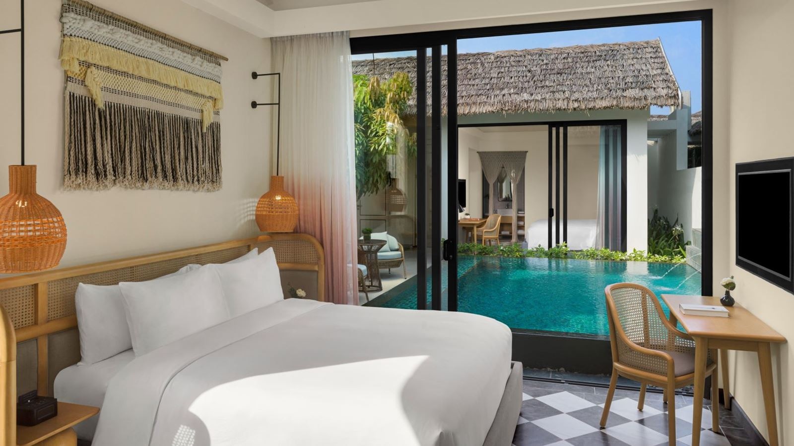 rooms-3bedroom-garden-pool-villa-no-extra-bed