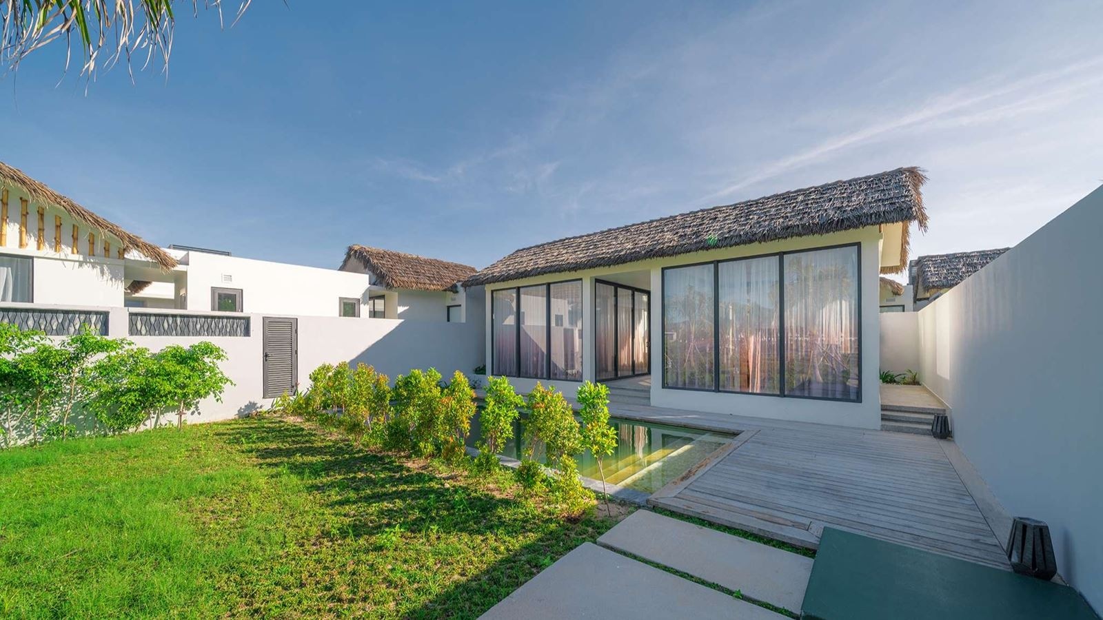 rooms-4bedroom-deluxe-pool-villa-child-without-extra-bed