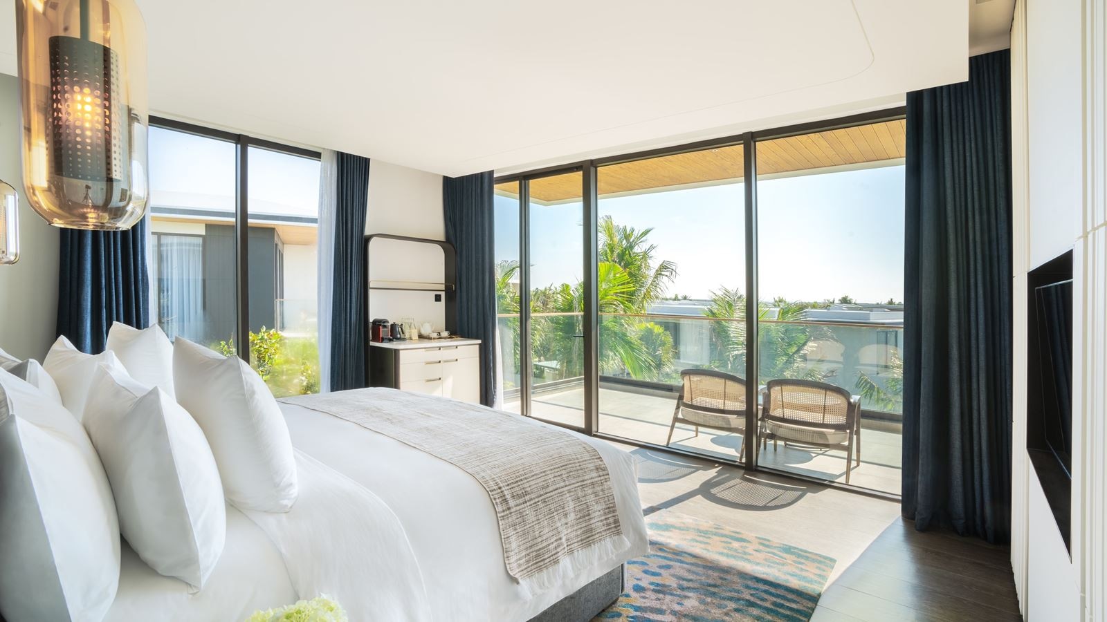 rooms-lush-villa-three-bedroom-with-pool