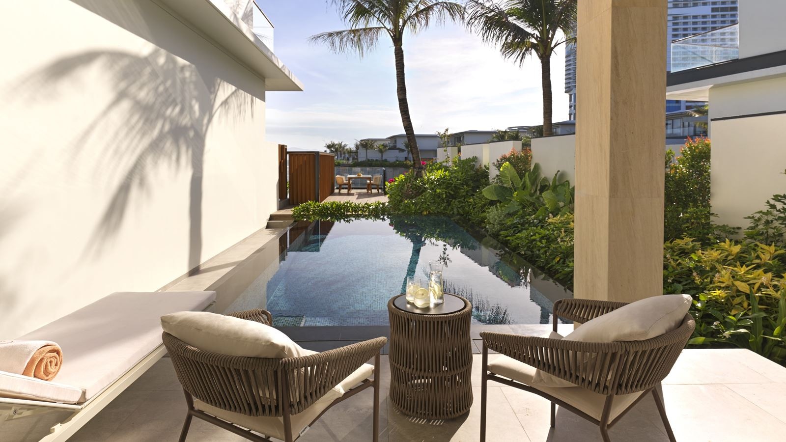 rooms-lagoon-villa-four-bedroom-with-pool