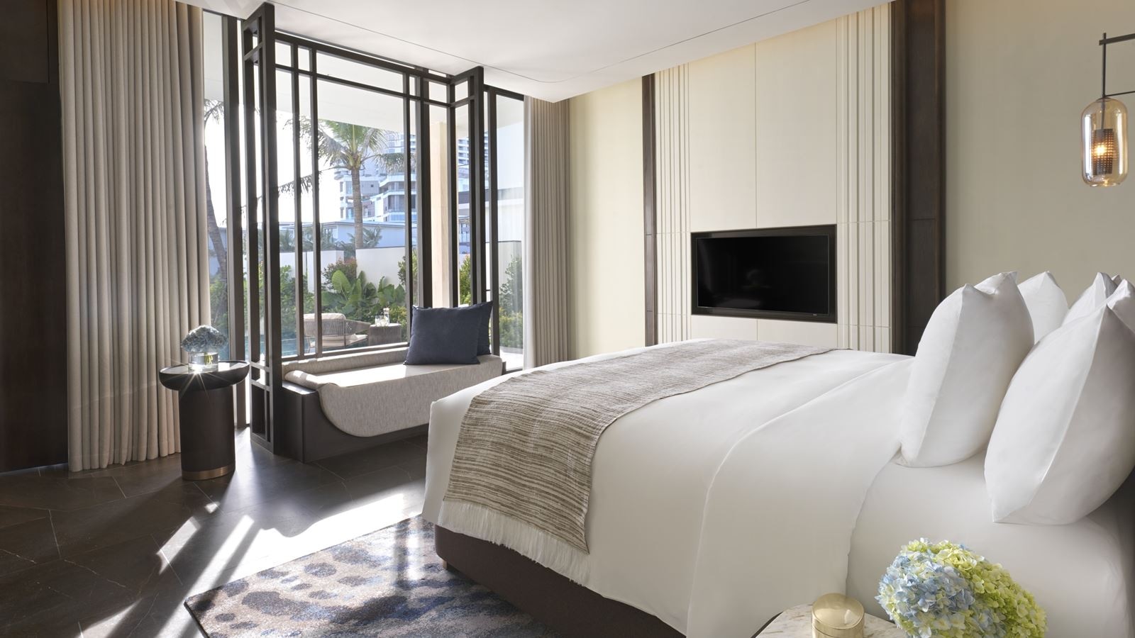 rooms-lagoon-villa-four-bedroom-with-pool