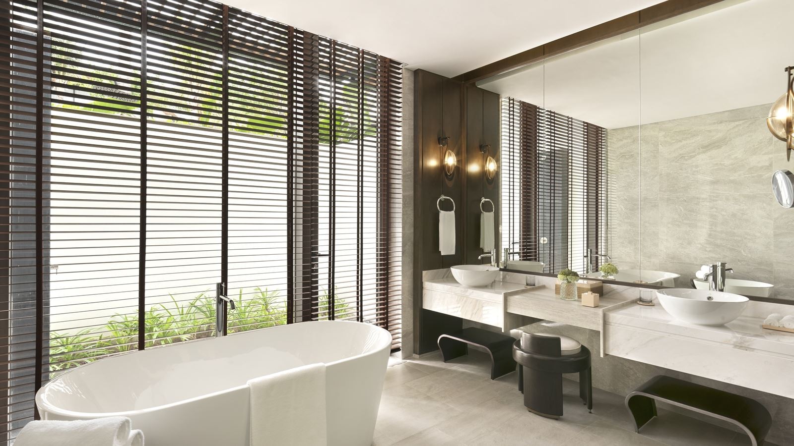 rooms-lush-villa-three-bedroom-with-pool