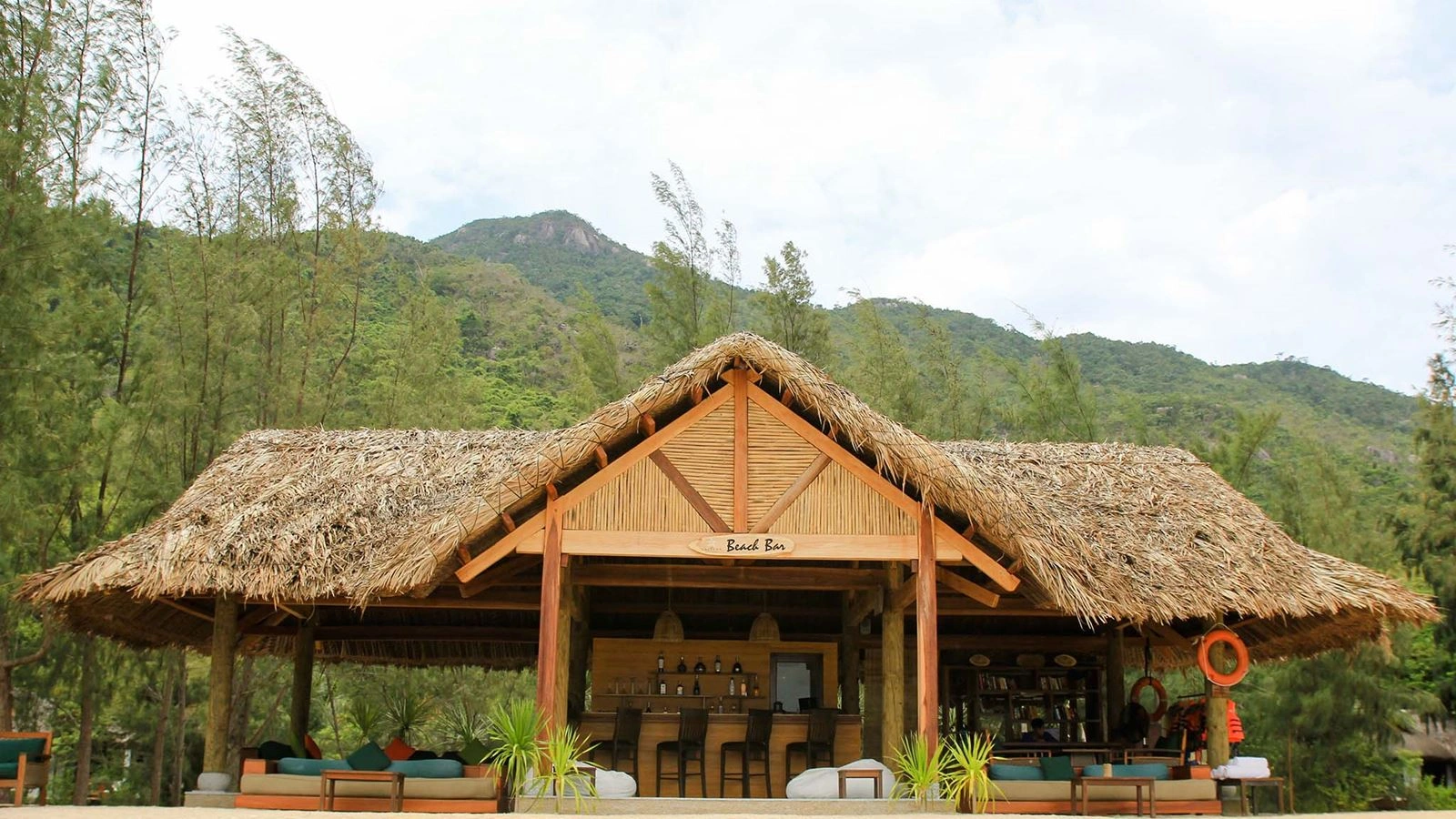 bars-beach-bar