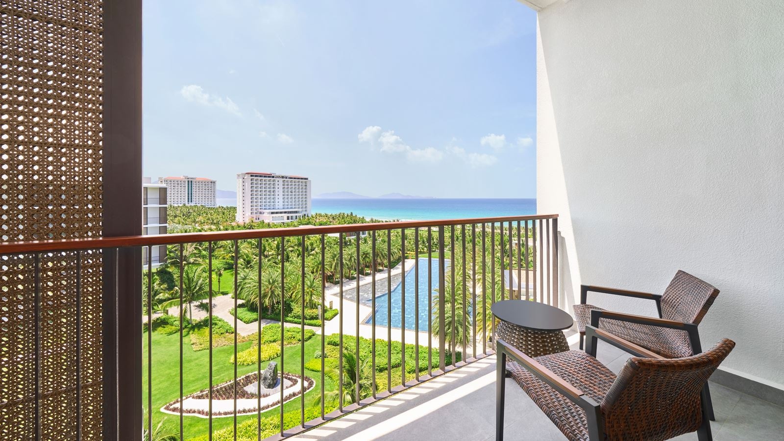 rooms-deluxe-sea-vew-child-without-extra-bed