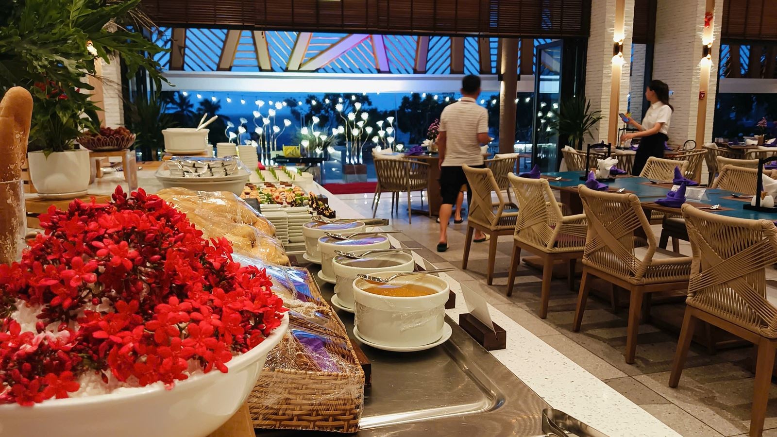 restaurants-restaurant