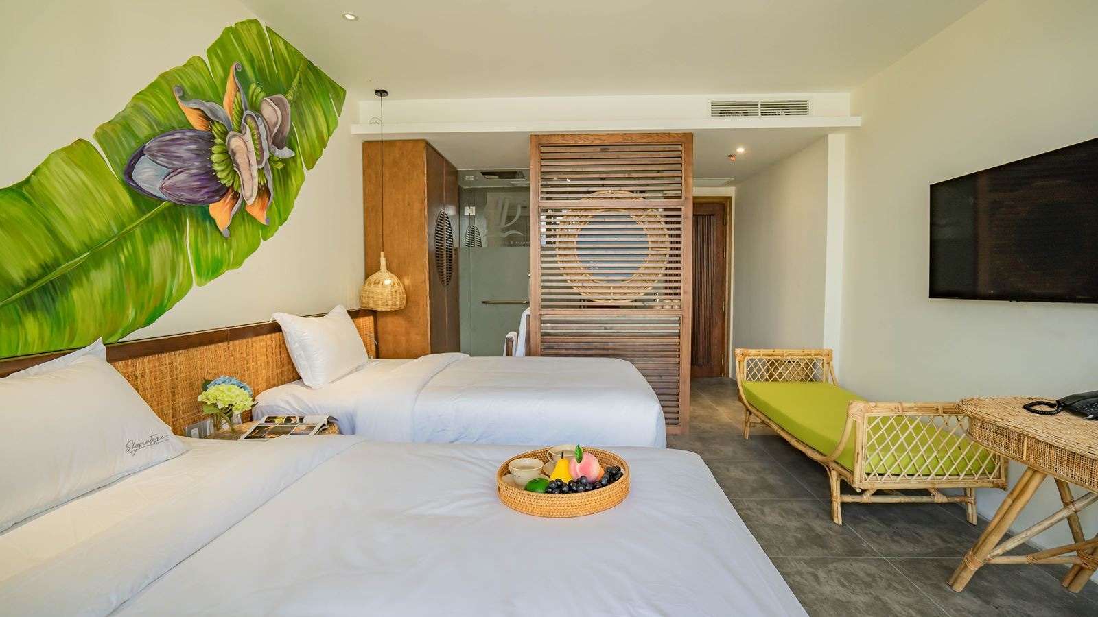 rooms-signature-tropical-with-balcony-no-extra-bed