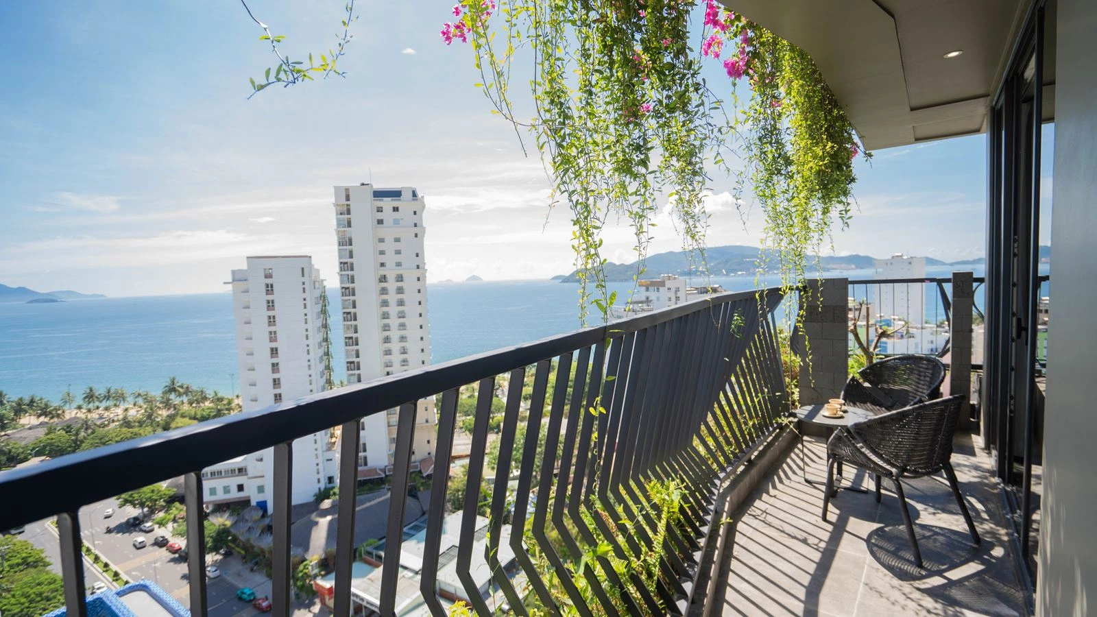 rooms-signature-bliss-seaview-with-balcony