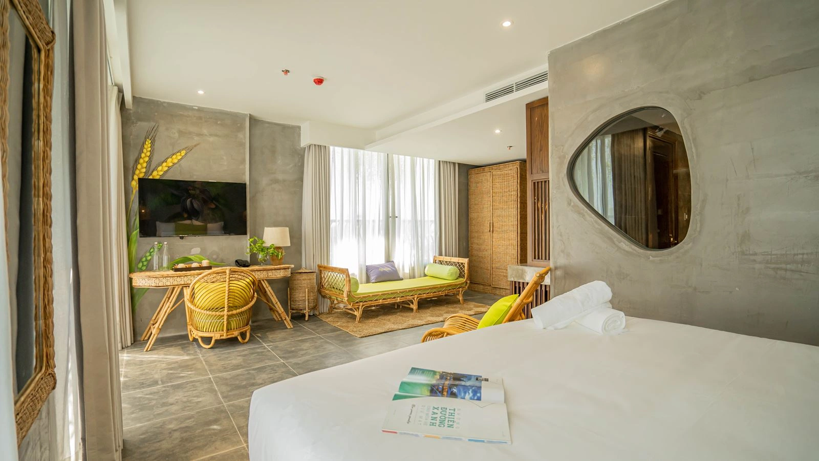 rooms-signature-bliss-seaview-with-balcony