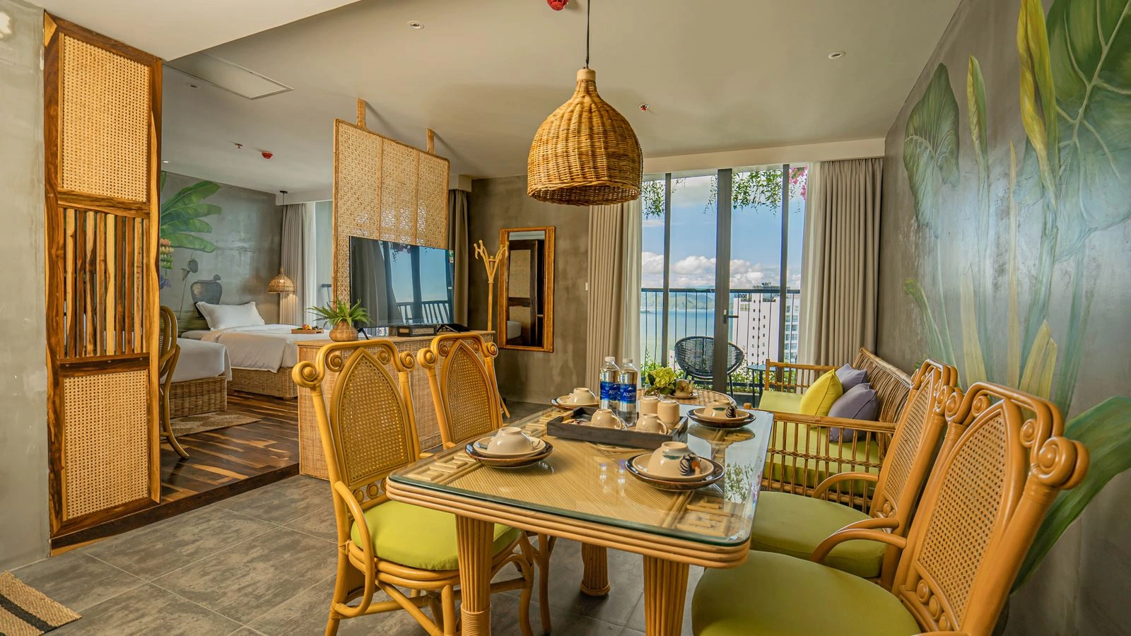 rooms-banana-oasis-with-balcony