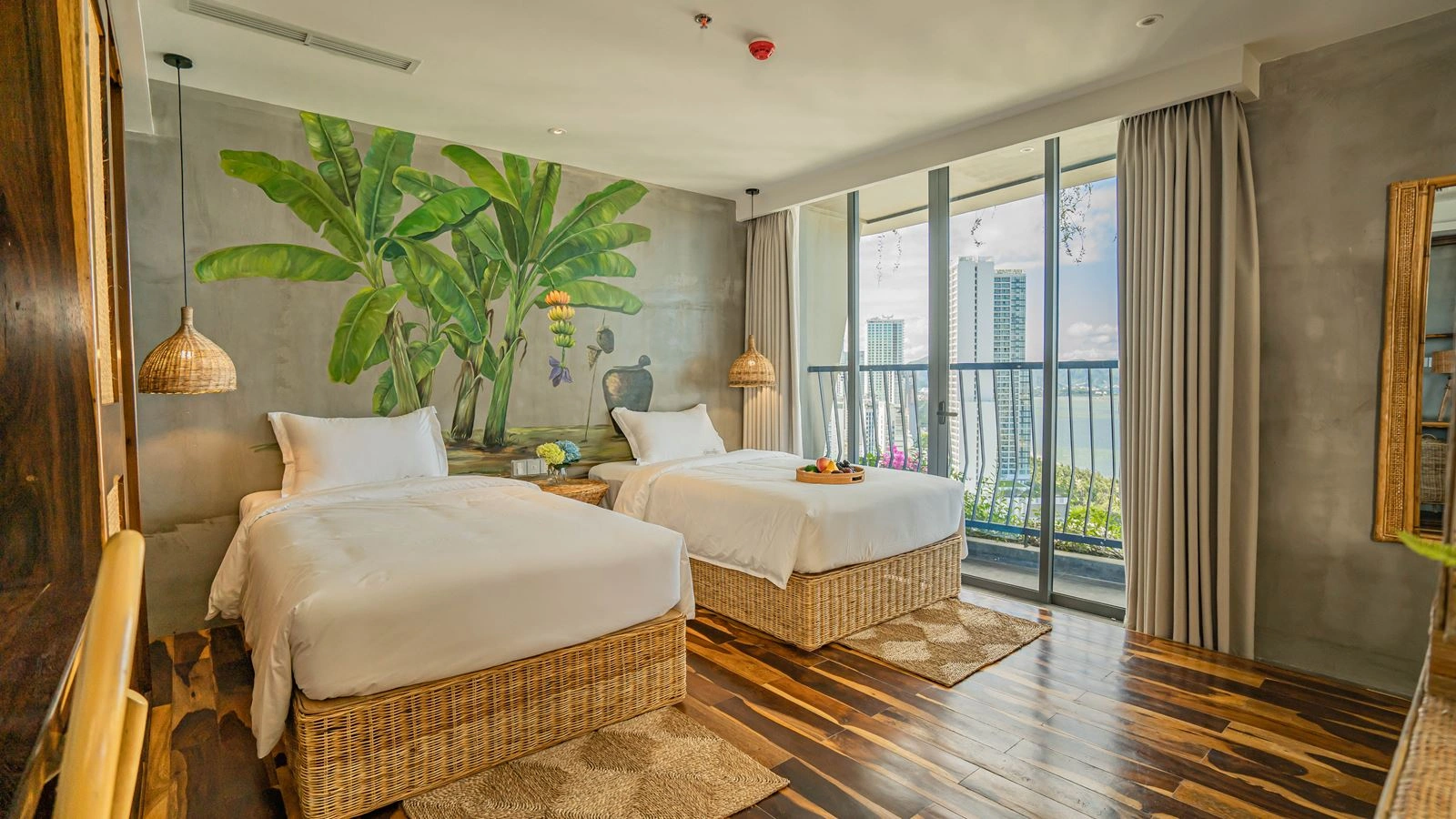 rooms-banana-oasis-with-balcony