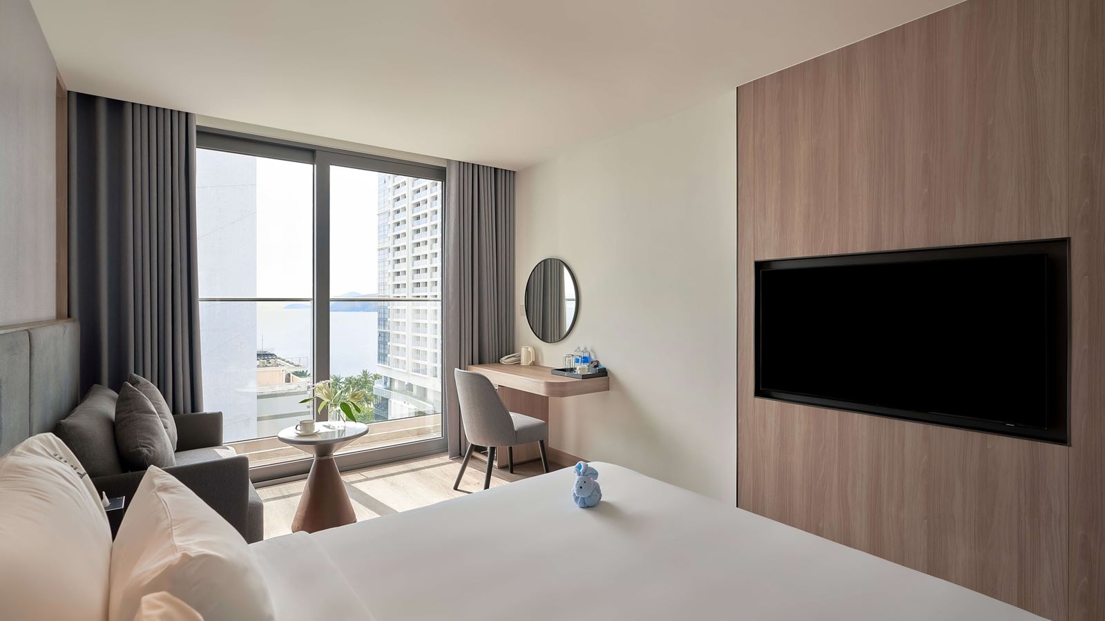 rooms-premier-sea-view-with-balcony-no-extra-bed