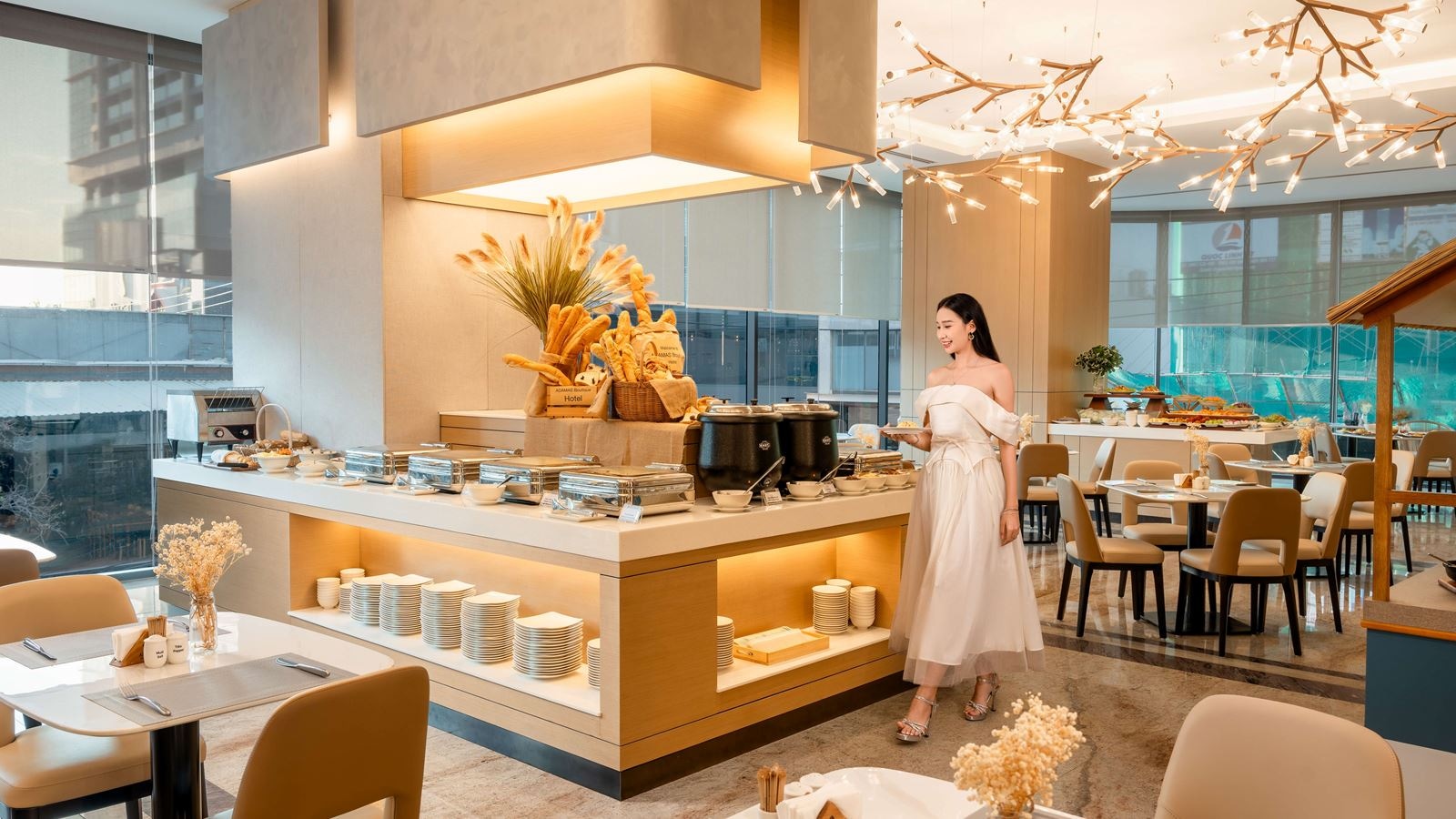 restaurants-lux-restaurant