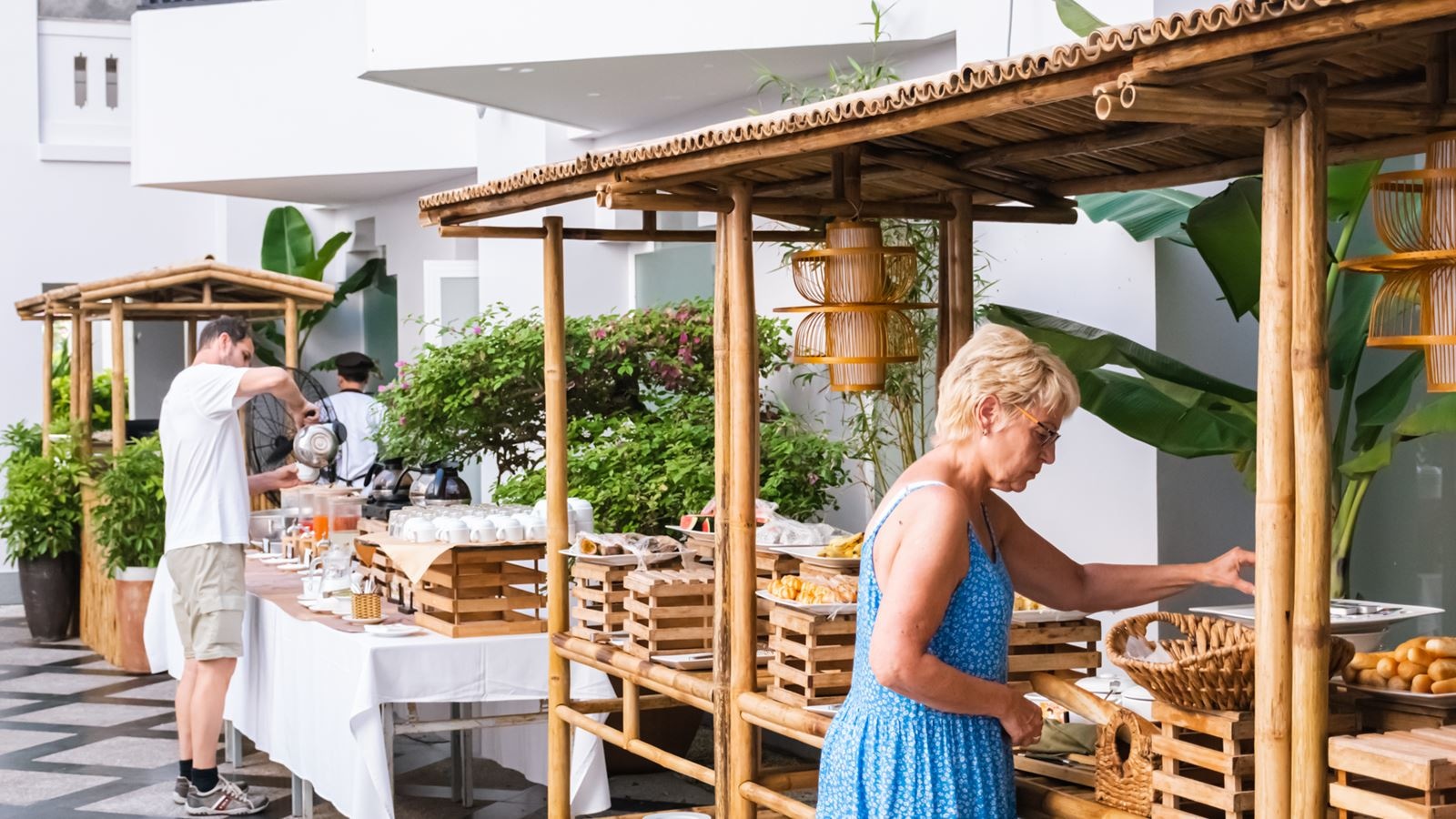 restaurants-hoa-su-restaurant