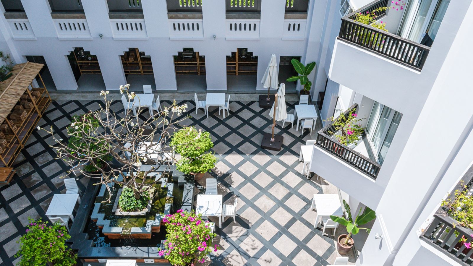 restaurants-hoa-su-restaurant