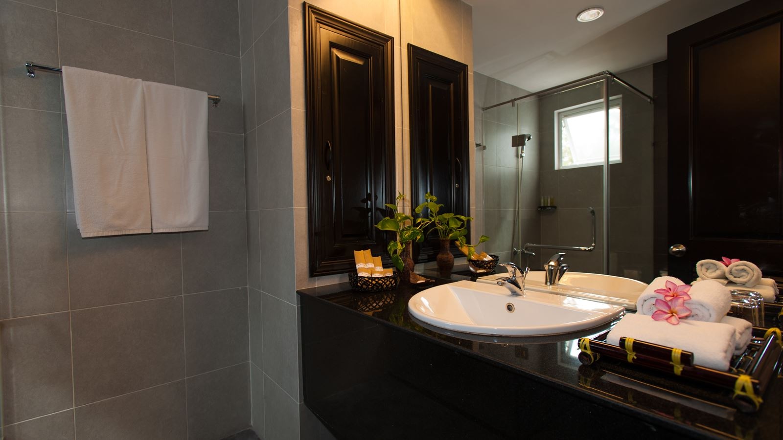 rooms-superior-garden-view-balcony-child-without-extra-bed