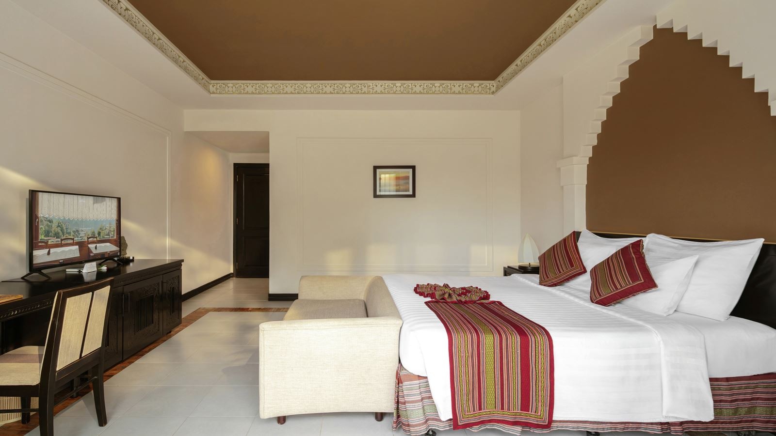 rooms-deluxe-garden-view-balcony