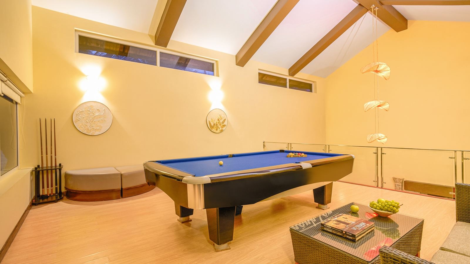 rooms-famiana-executive-suite-terrace-family