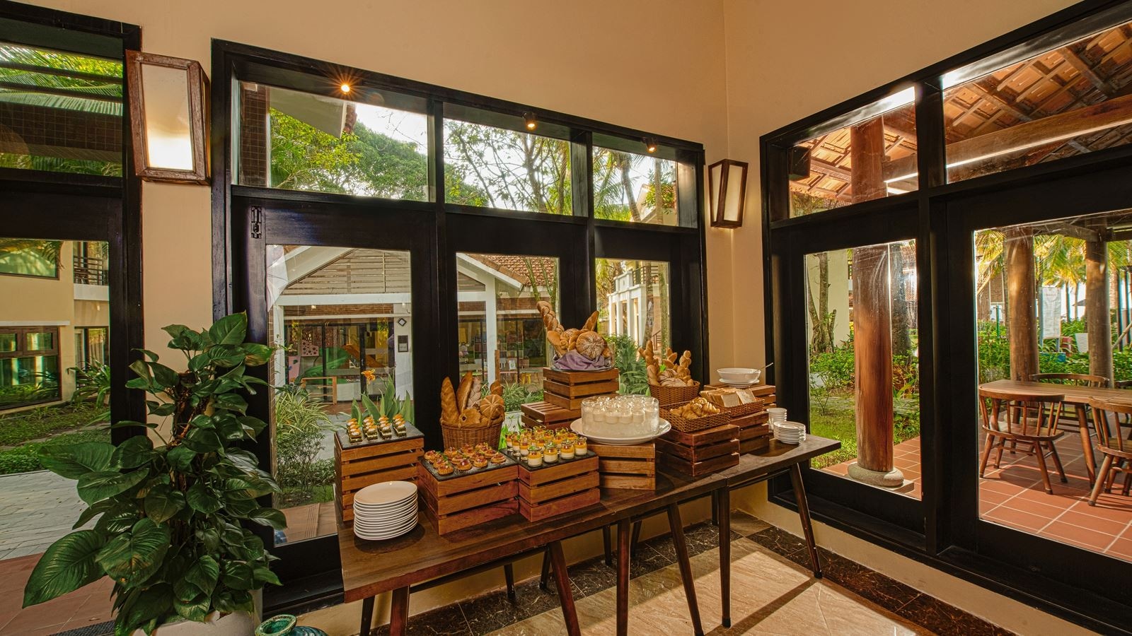 restaurants-restaurant