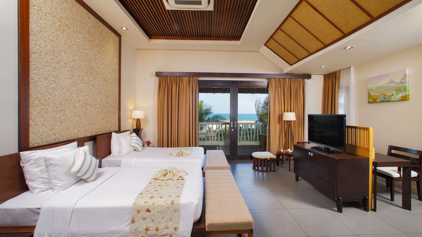 rooms-beachfront-bungalow