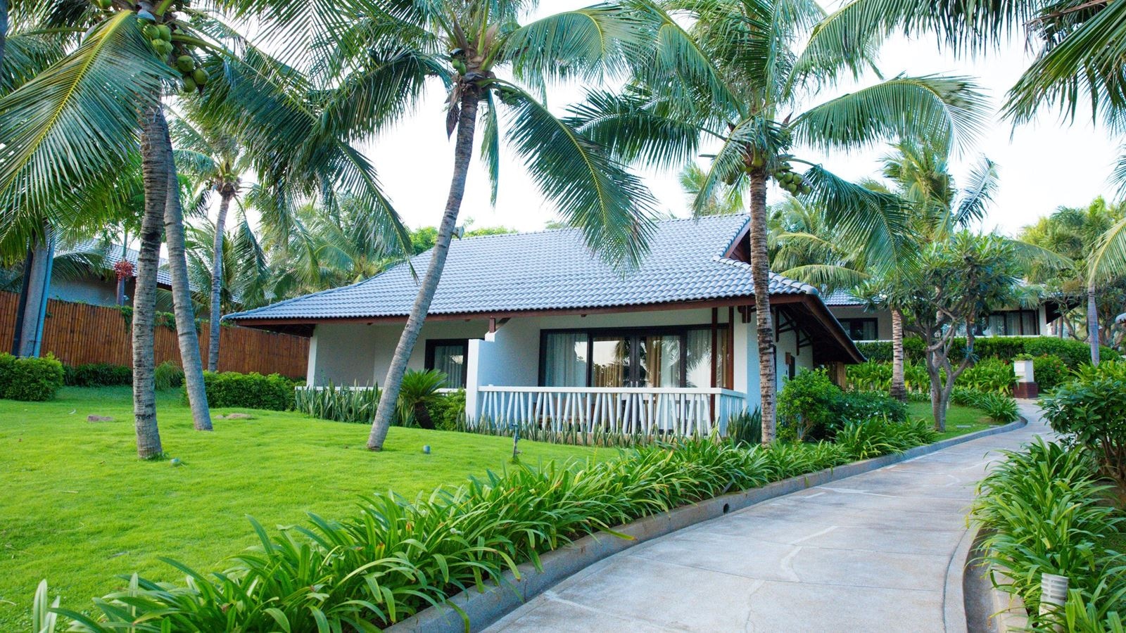 rooms-bungalow-garden-view-child-without-extra-bed