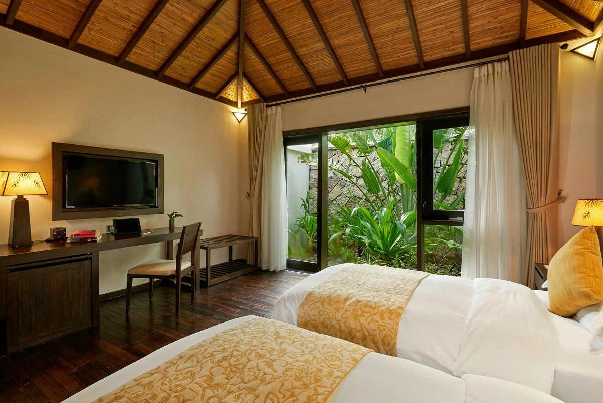 rooms-pool-villa-3-bedroom-oceanview