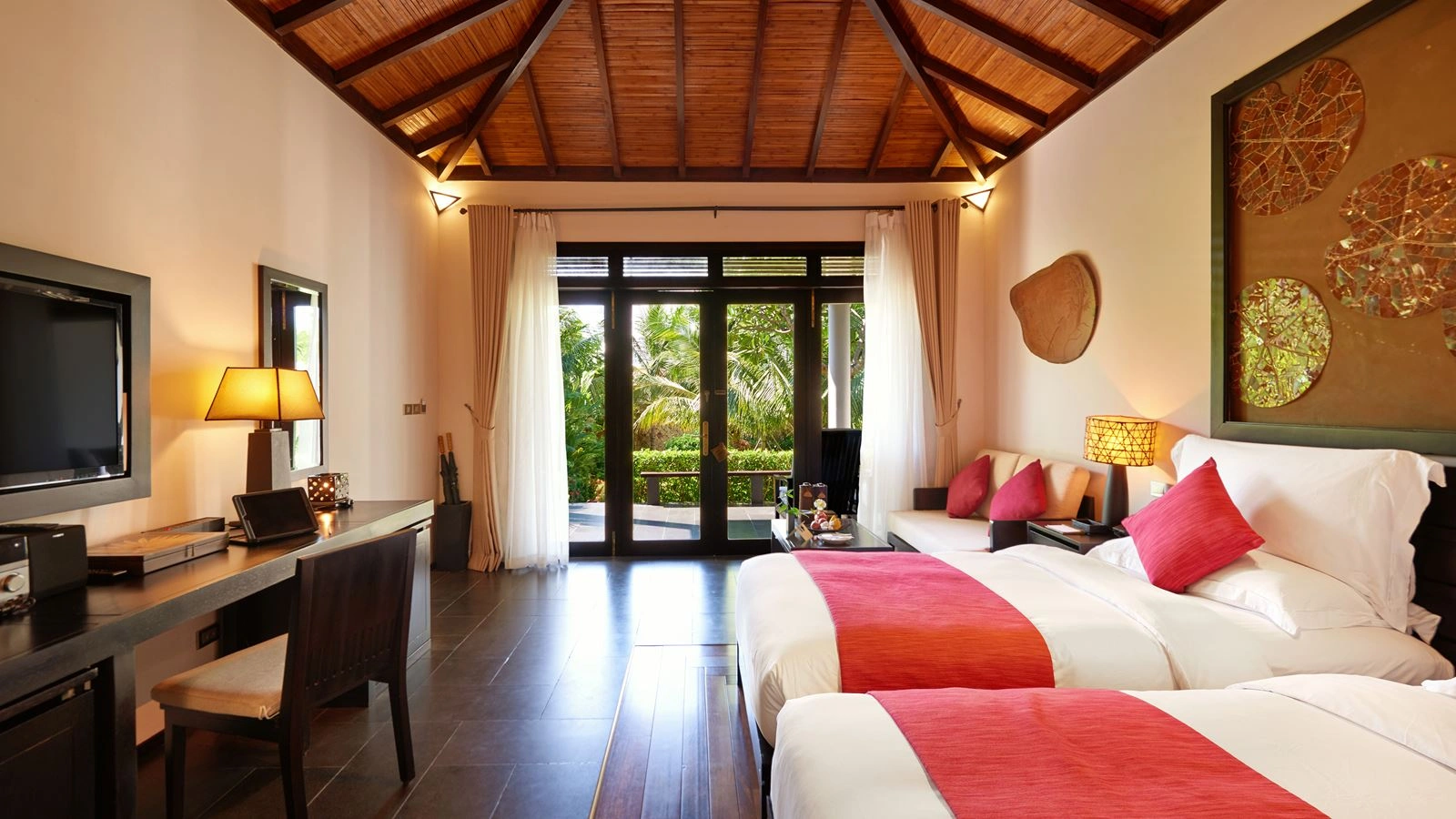 rooms-premier-deluxe-villa-gardenview