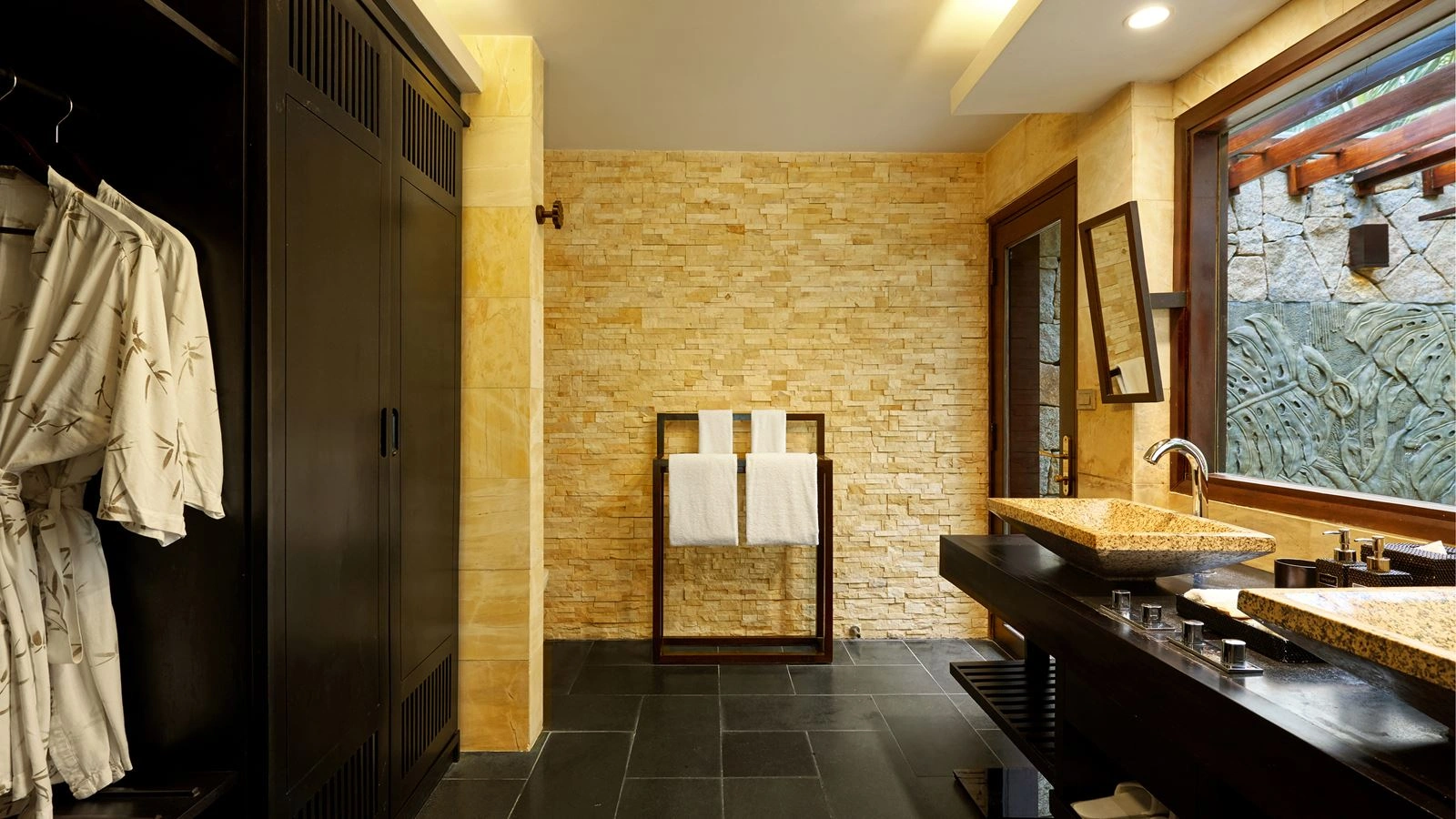 rooms-signature-deluxe-villa-oceanview