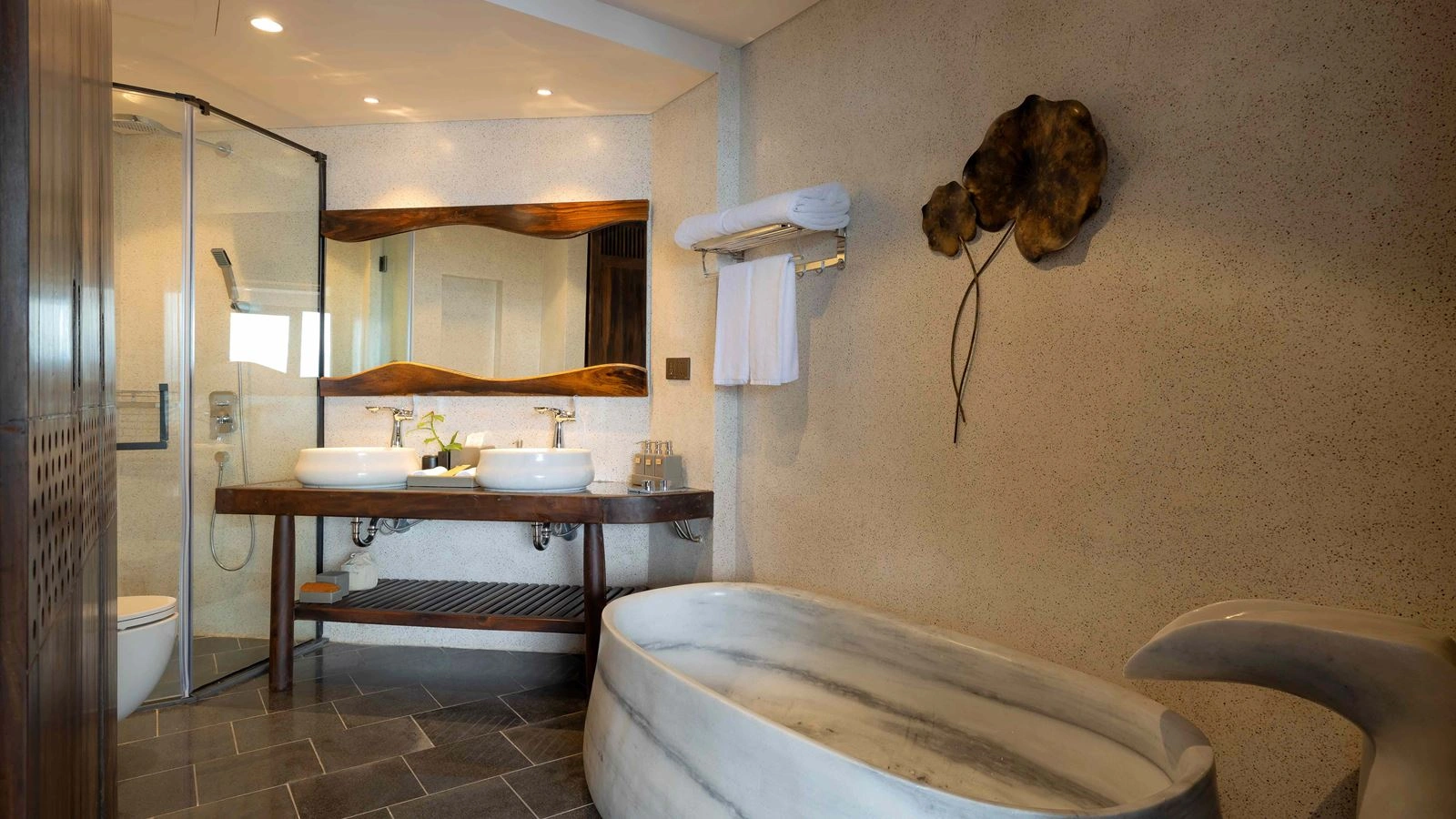 rooms-family-suite-2bedroom-garden-view