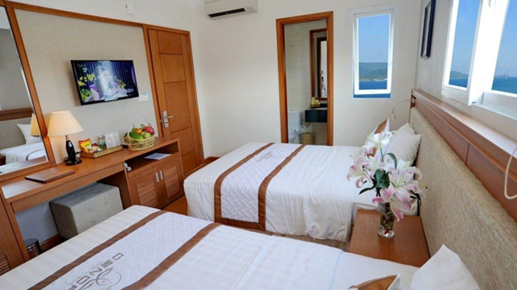 rooms-deluxe-cityview