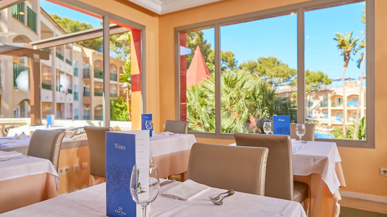 restaurants-caprice-buffet