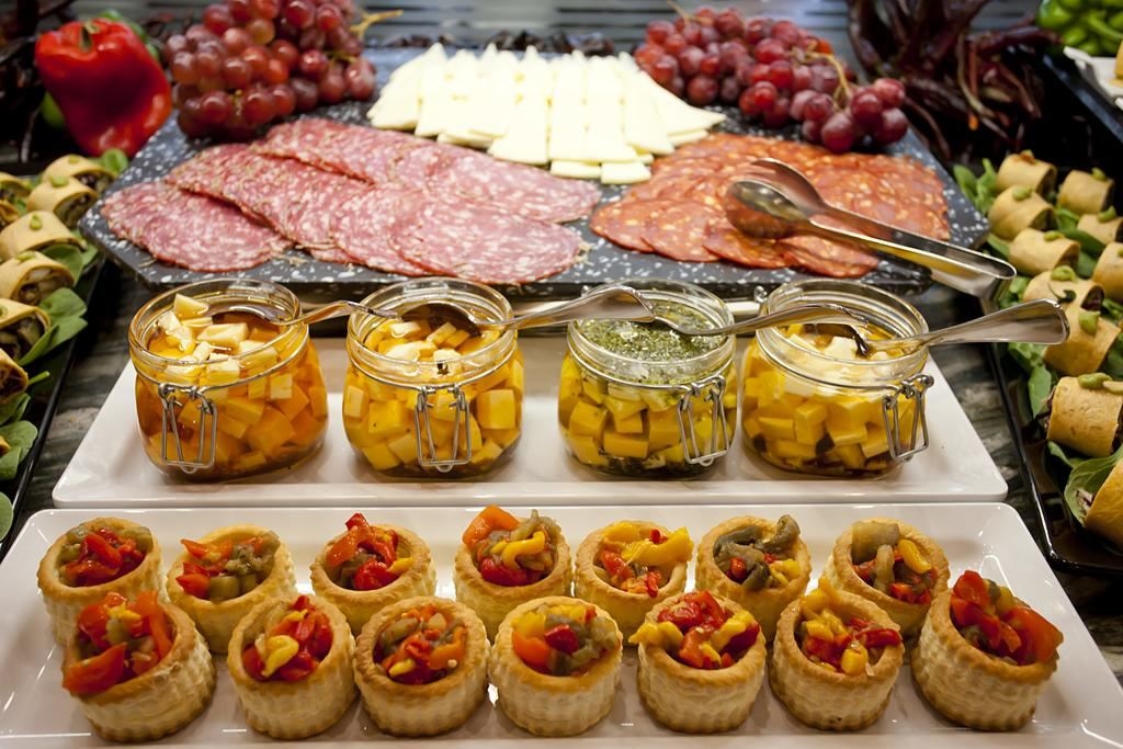 restaurants-restaurants