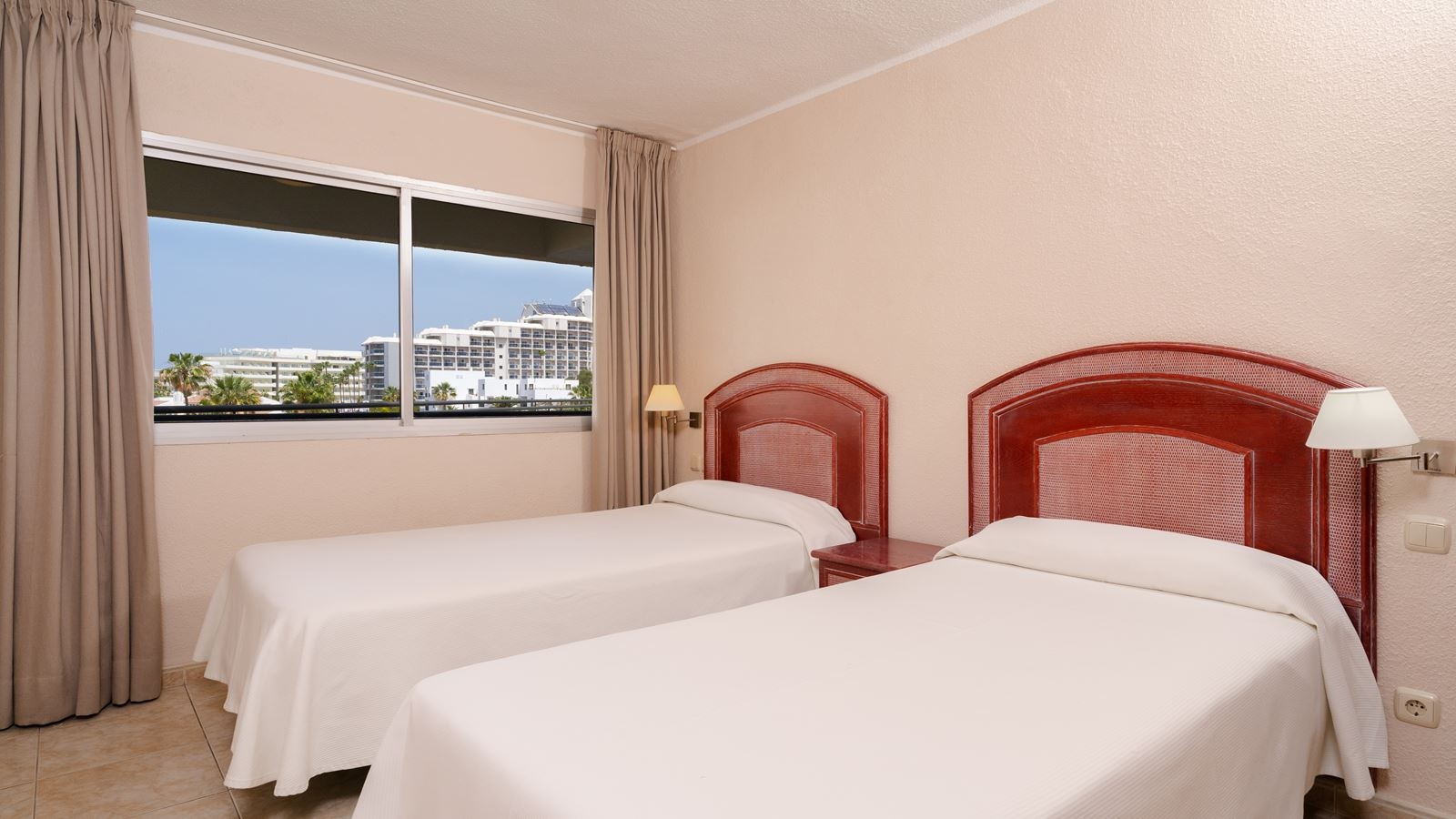 rooms-apartment-2-bedroom-comfort