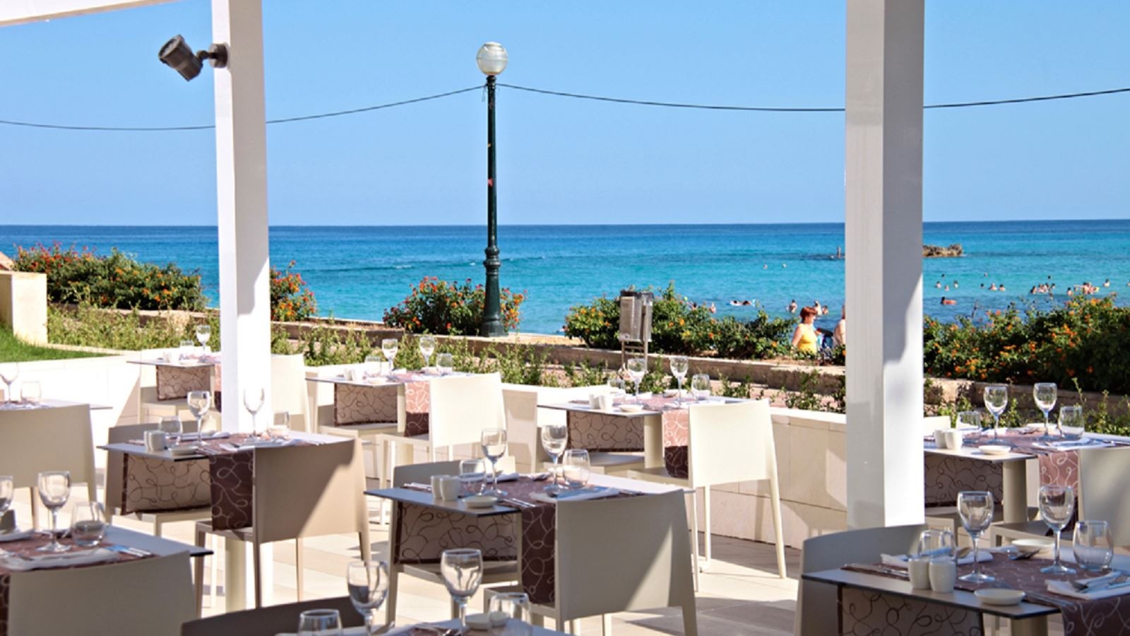 restaurants-restaurant--buffet-baix