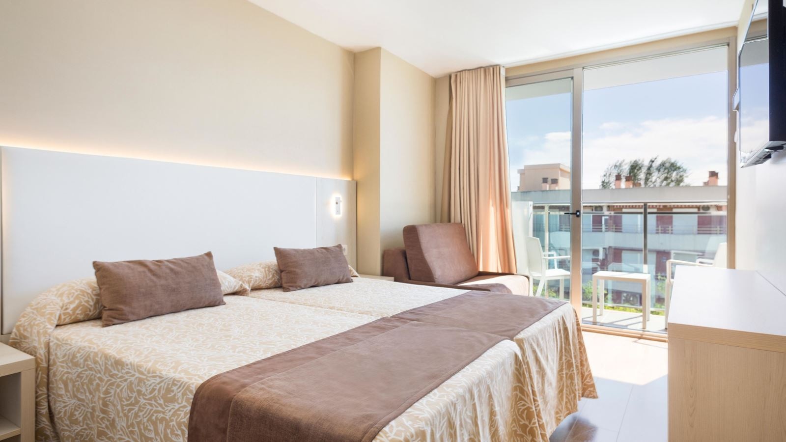 rooms-double-standard-side-sea-viw