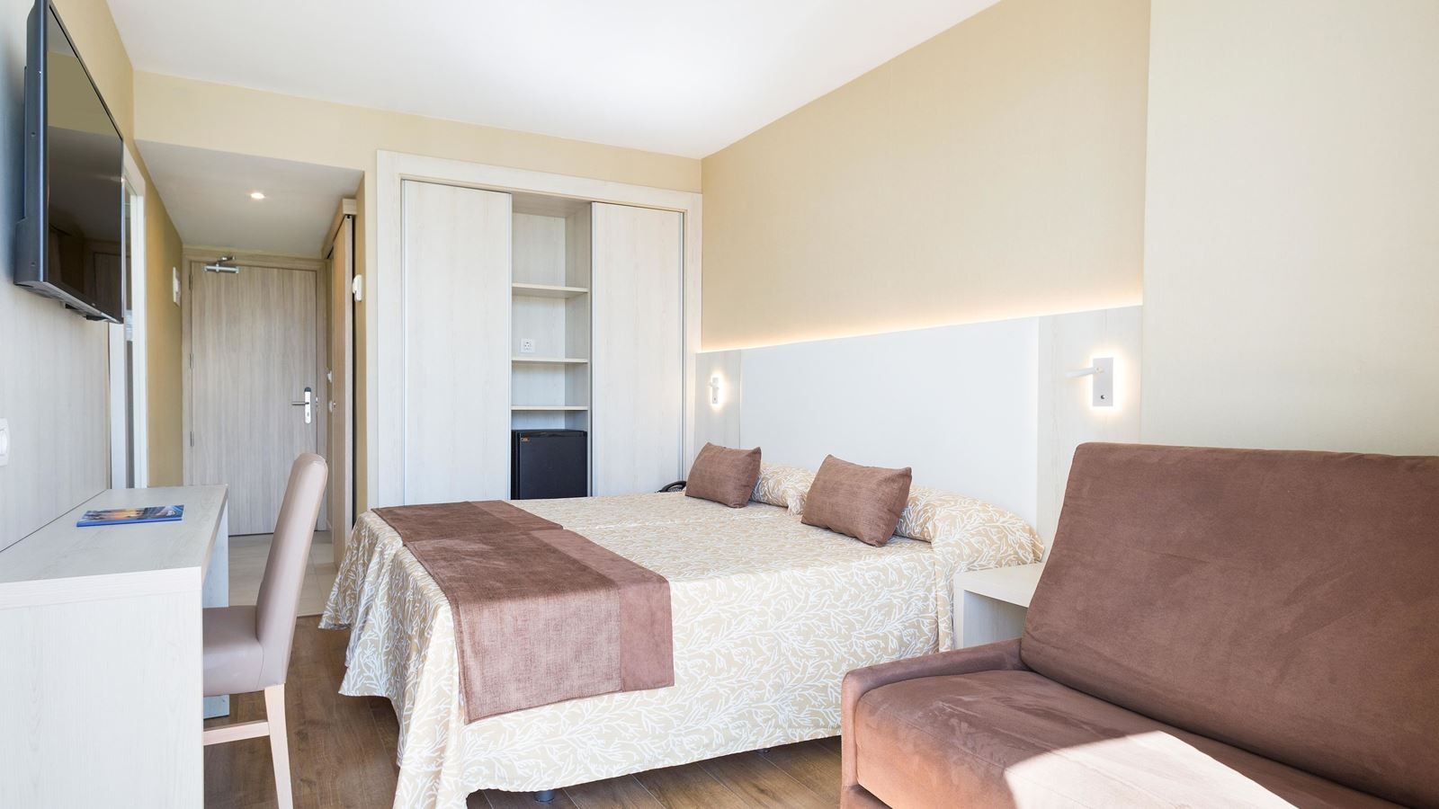 rooms-double-standard-side-sea-viw