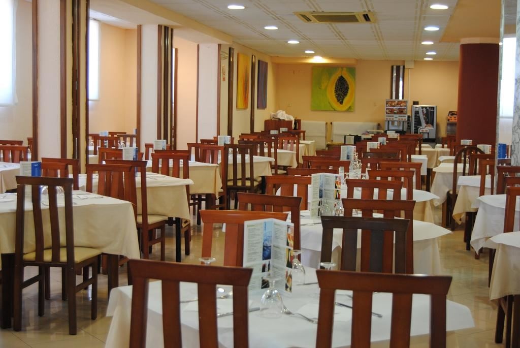 restaurants-restaurants