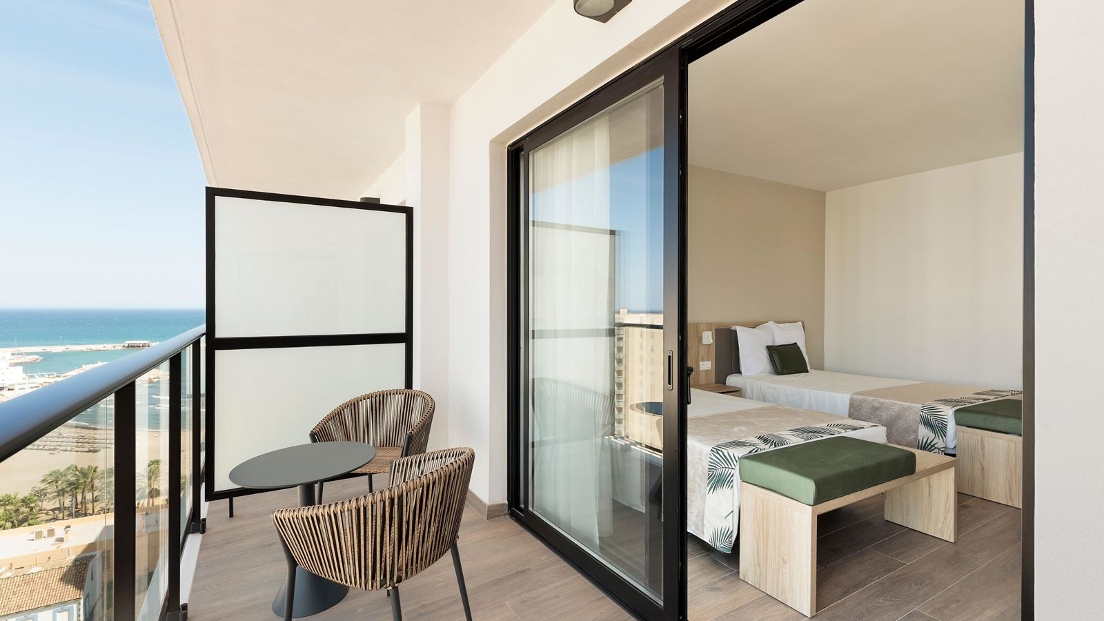 rooms-king-room-side-sea-view-balcony-or-terrace