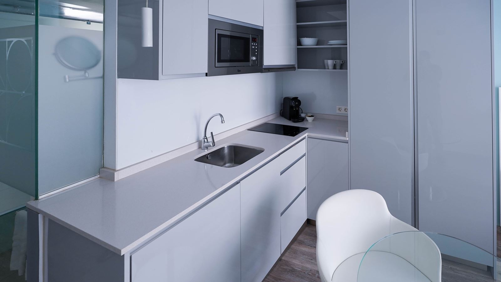 rooms-junior-suite-standard-swim-up