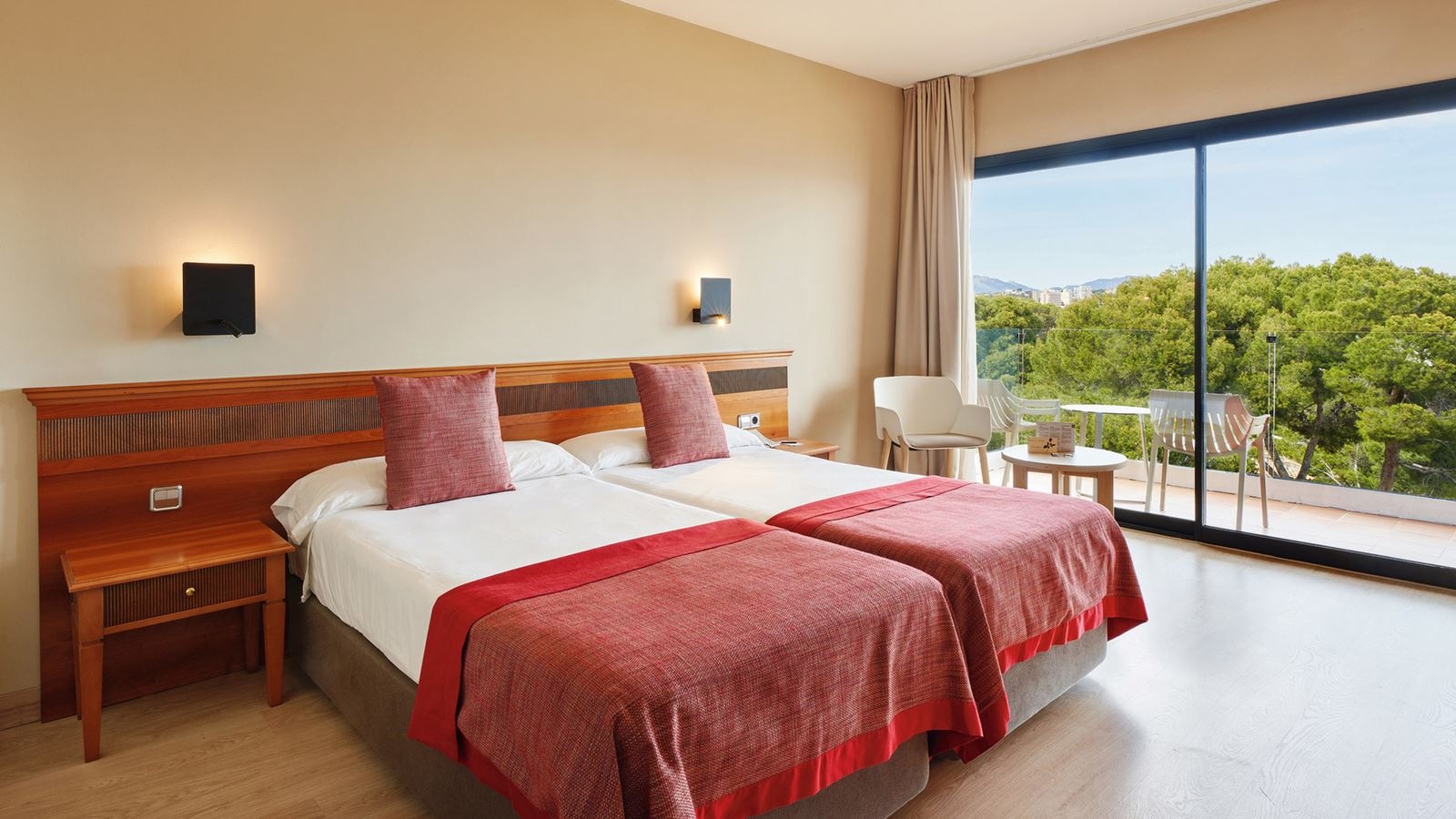 rooms-room-double-balcony-or-terrace