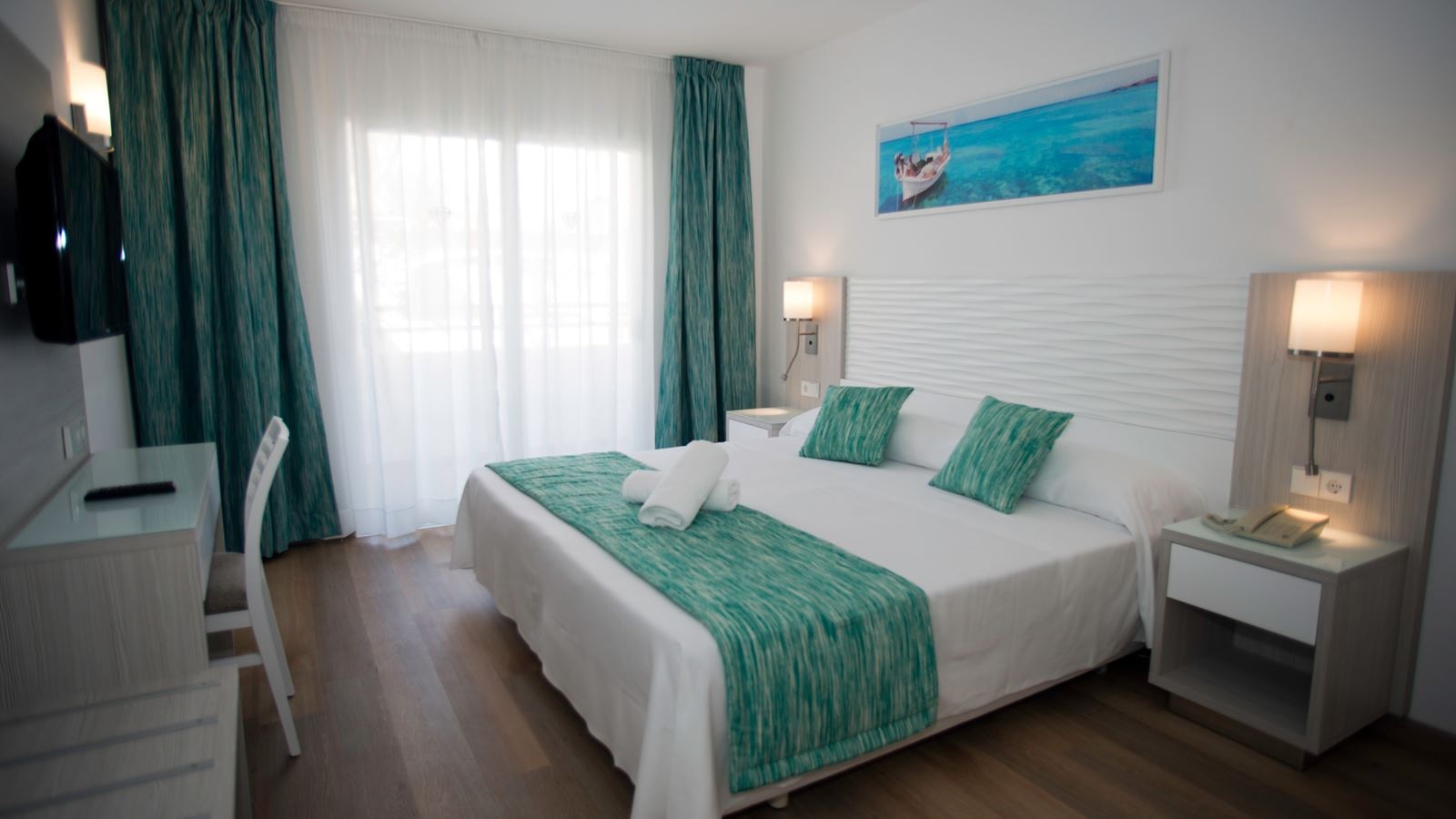 rooms-doble-promoeconomy-room-balcony-or-terrace