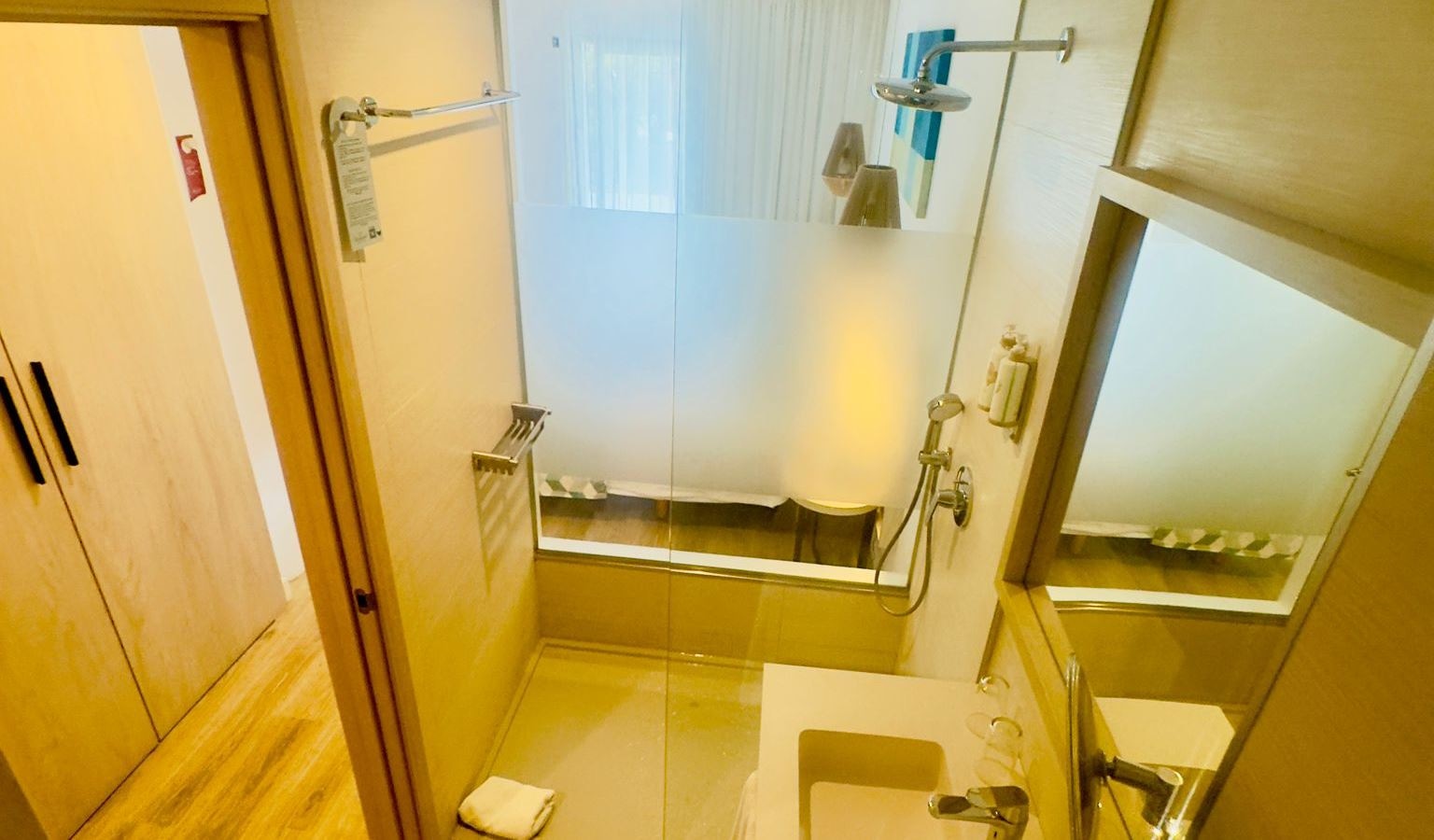 rooms-individual-with-balcony