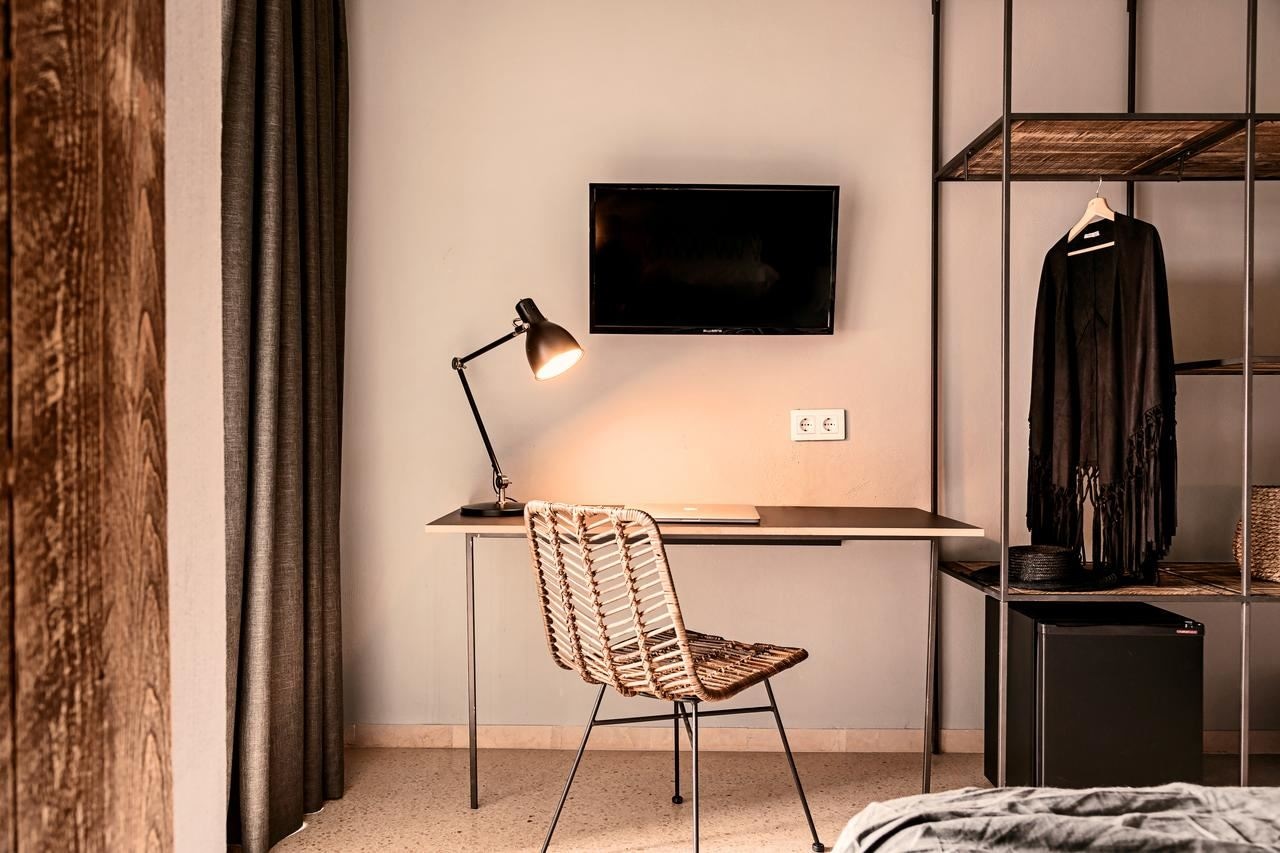 rooms-room-twin-landview